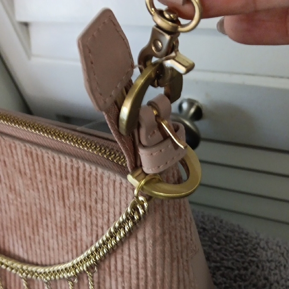 Gorgeous Zac Posen Blush Pink Crossbody Bag with Chain Detail - Picture 5 of 11